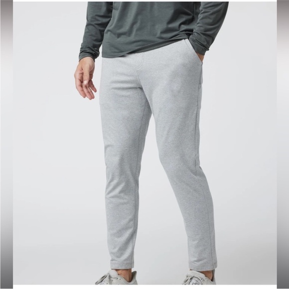 Vuori Coronado Track/Jogger Pull On Pants in Light Heather Gray, Size M - Picture 2 of 16